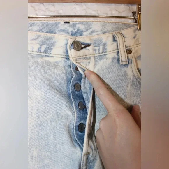 Levi’s 501 Original Fit Straight Leg Button Fly Stone Wash Denim Jeans 34x34 - Picture 4 of 16